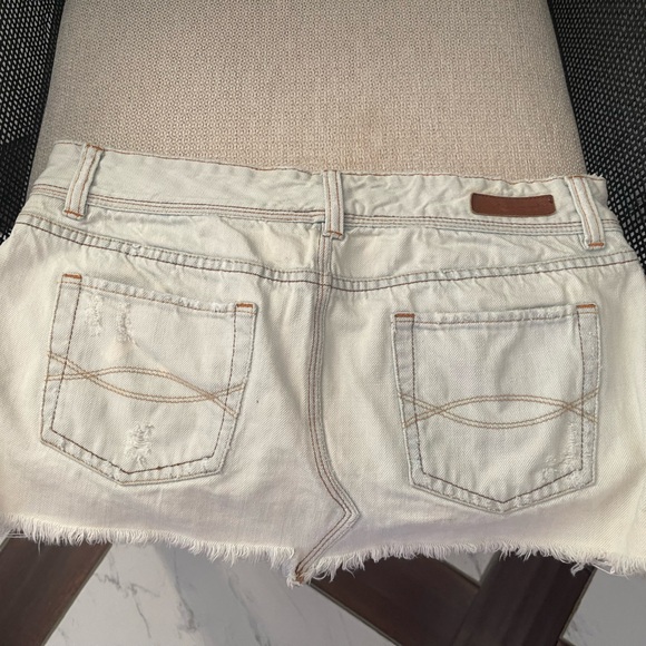Abercrombie denim mini skirt - Picture 3 of 3